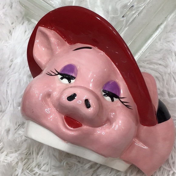 Kitchen Diva Miss Piglet cookie jar - Picture 10 of 11